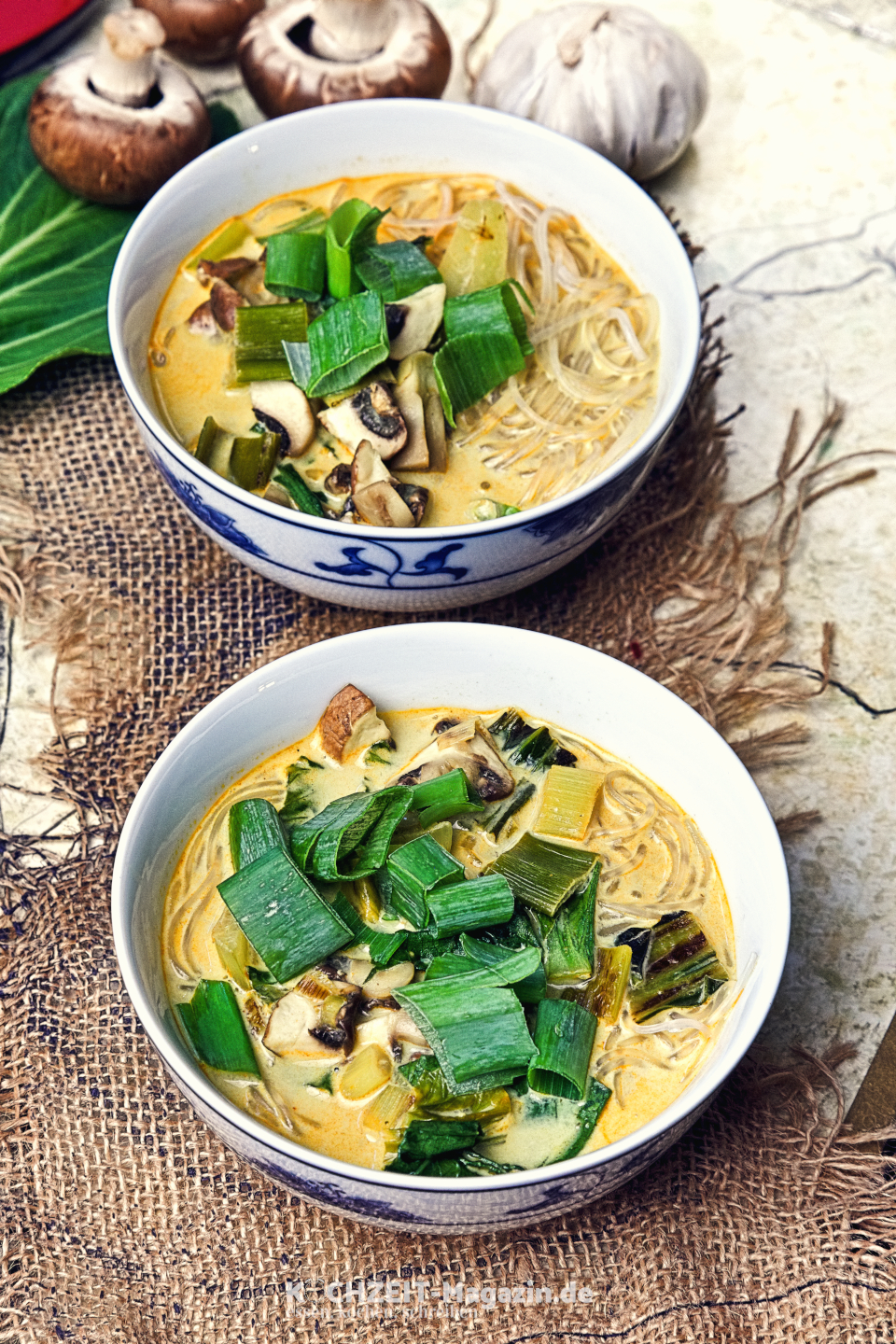 Gemüse Curry Kokos Suppe Abbildung 1 Naan Brot