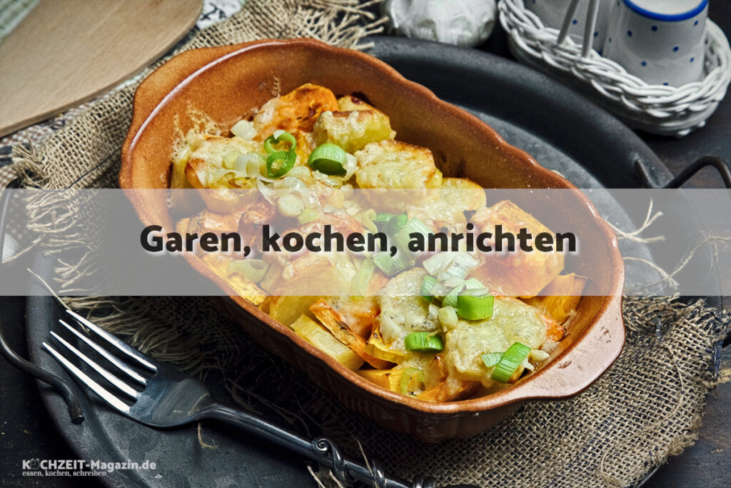 Kürbis Kartoffel Auflauf garen