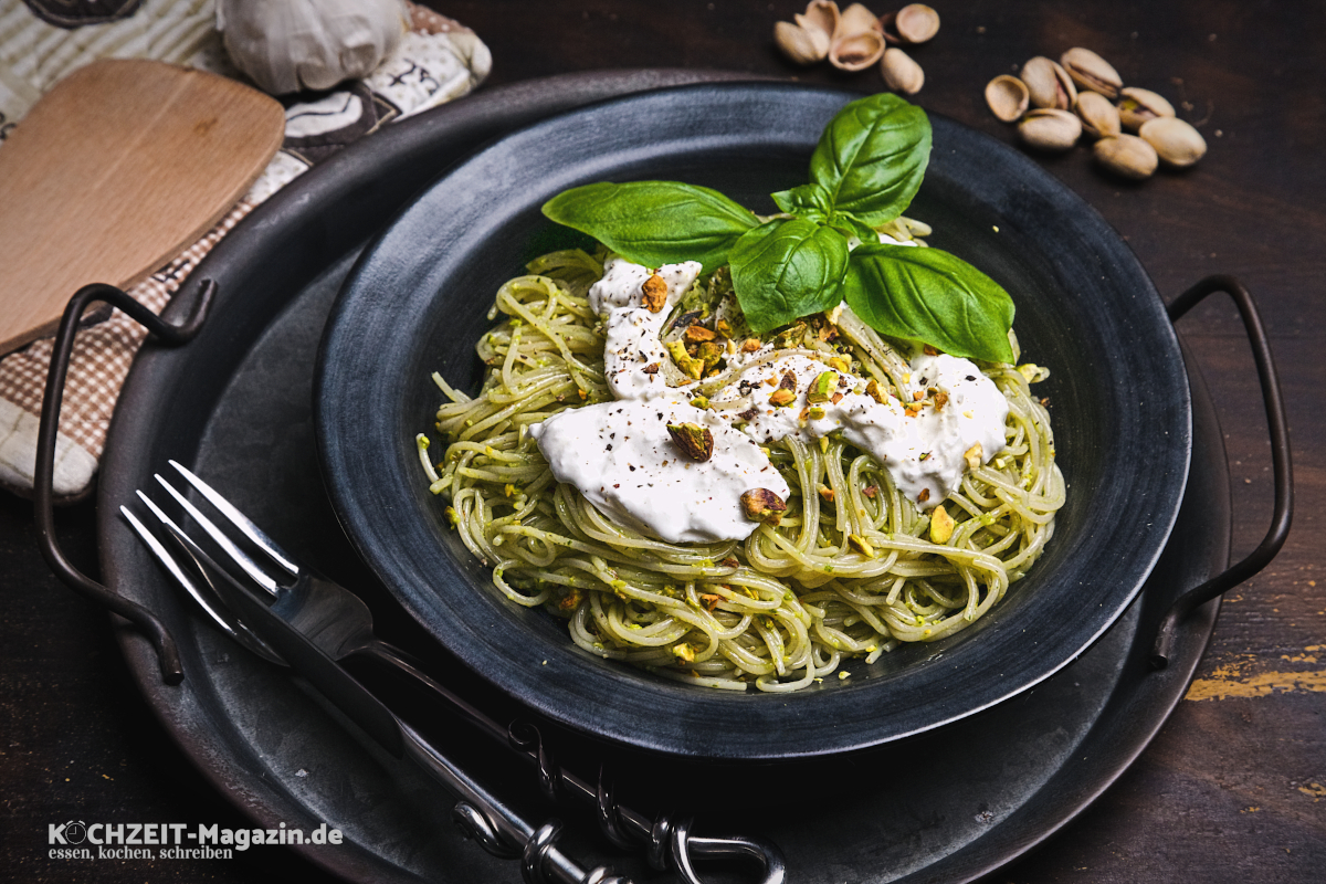 Spaghetti mit Pistazienpesto und Burrata, ein Genuss für jeden Tag