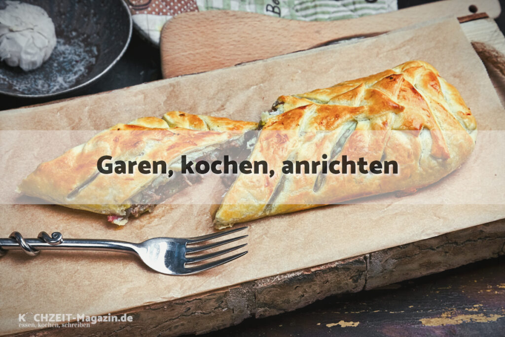 Fleischstrudel mit Äpfel garen