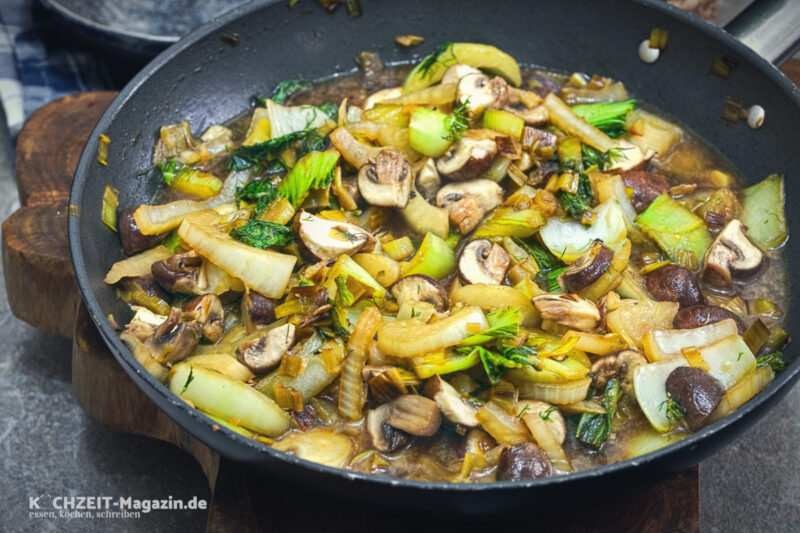 Pak Choi Champignon Pfanne, einfach und lecker Pak Choi Champignon Pfanne, einfach und lecker