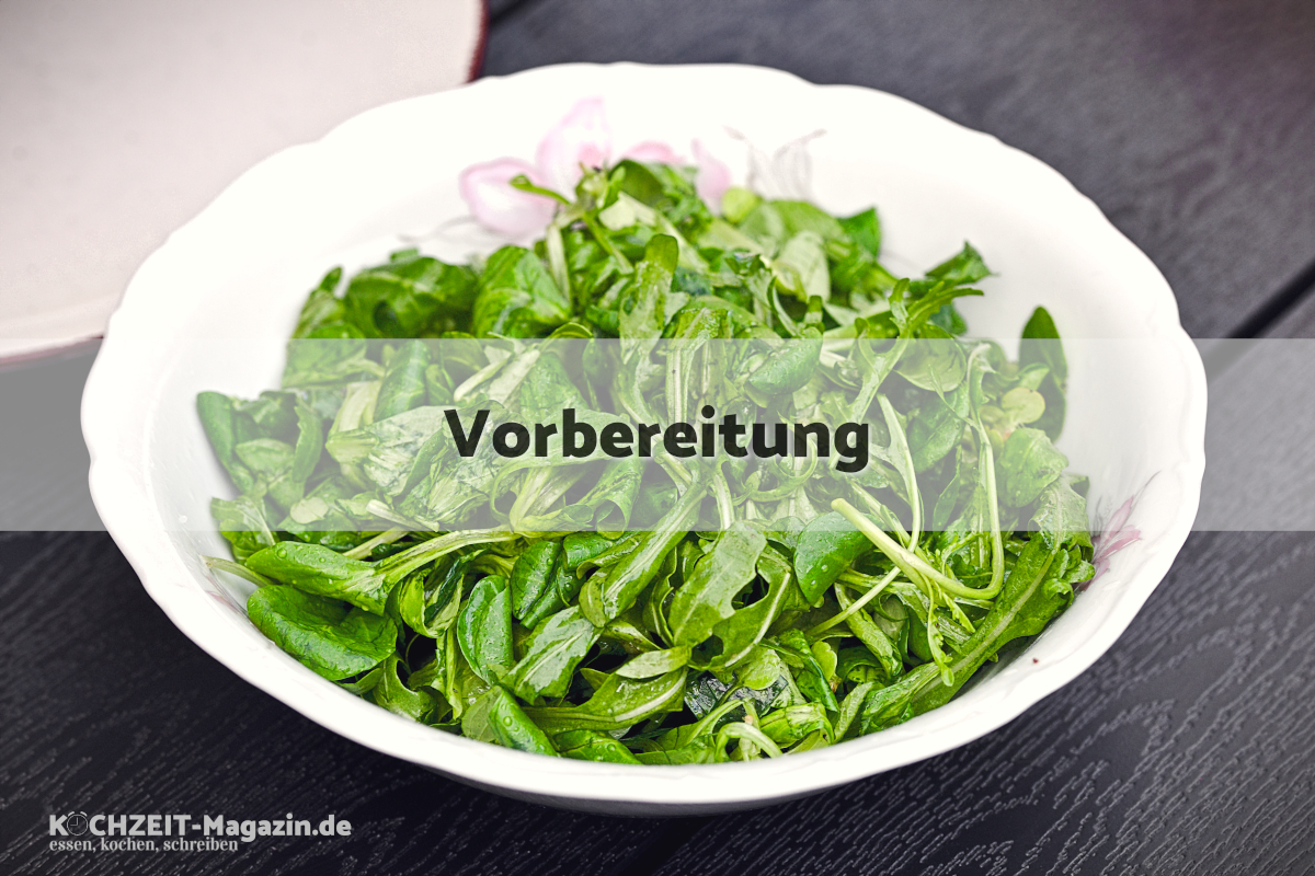Grüner Salat mit Feldsalat, Rucola und Bärlauch