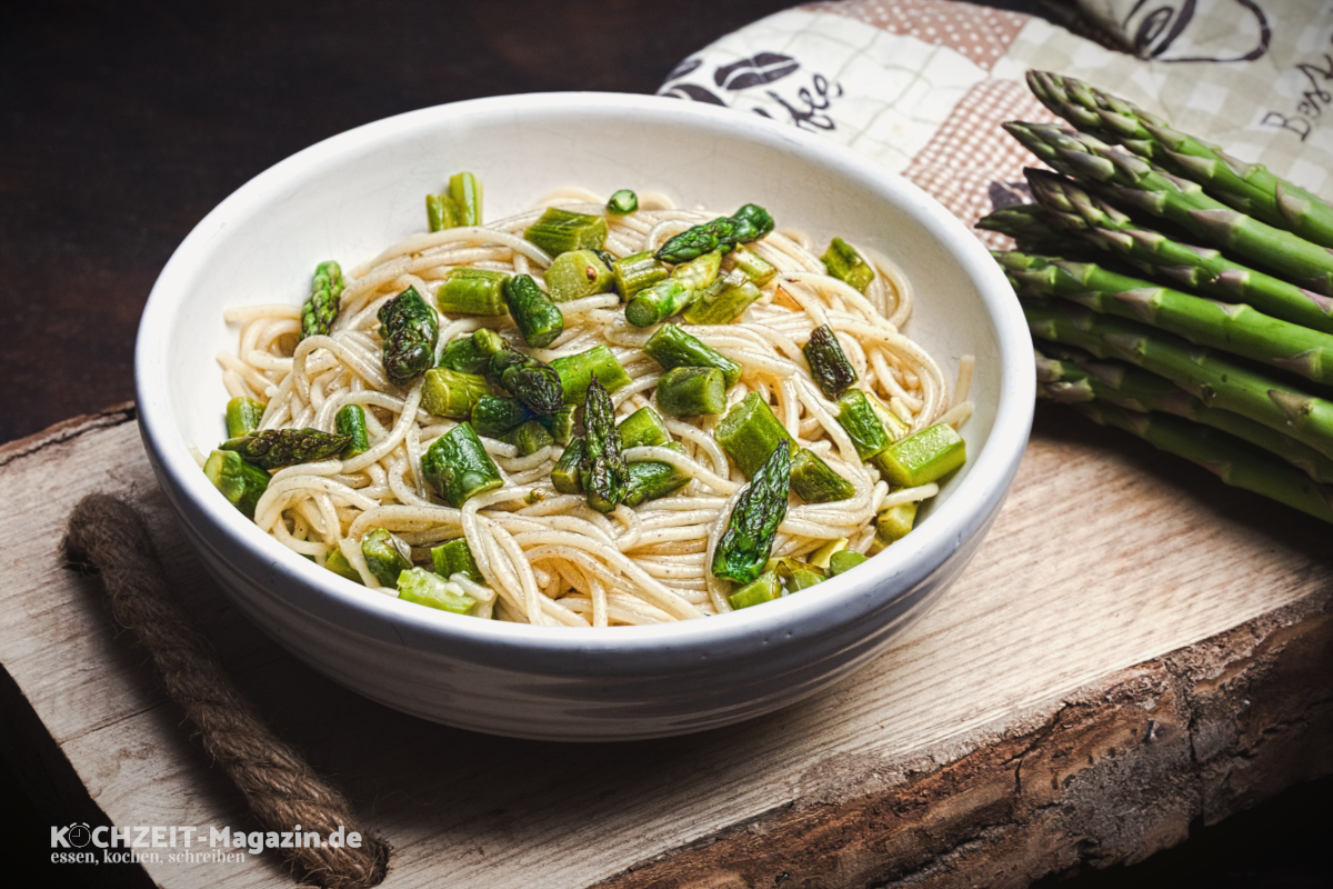 Menü: Grüner Spargel Pasta, Rezept für den Feierabend