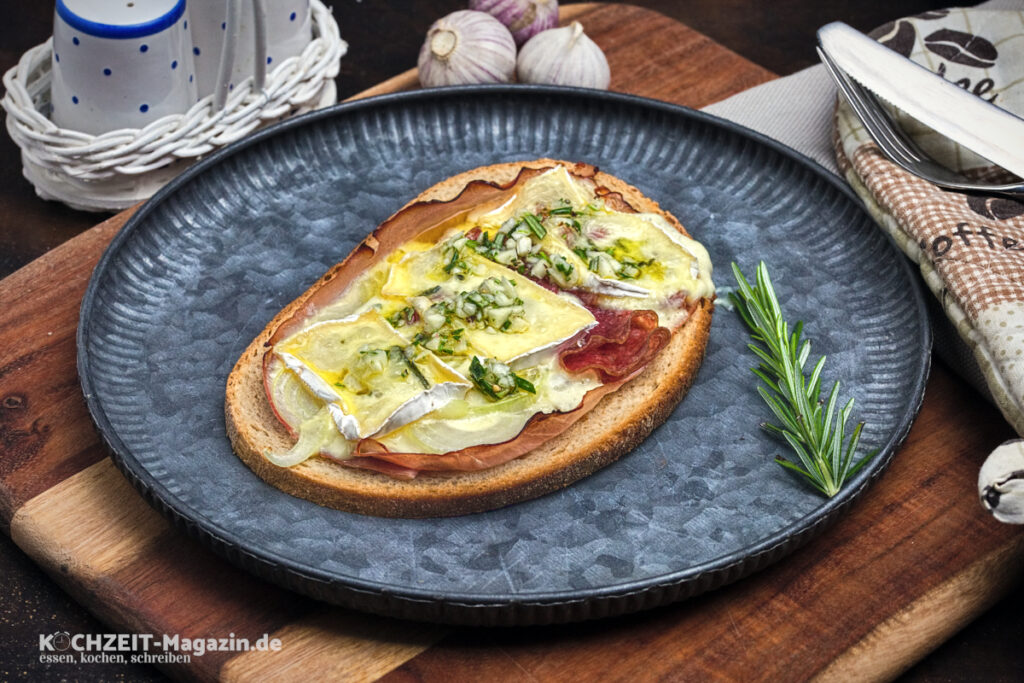 ueberbackenes Brot Salami Rezept