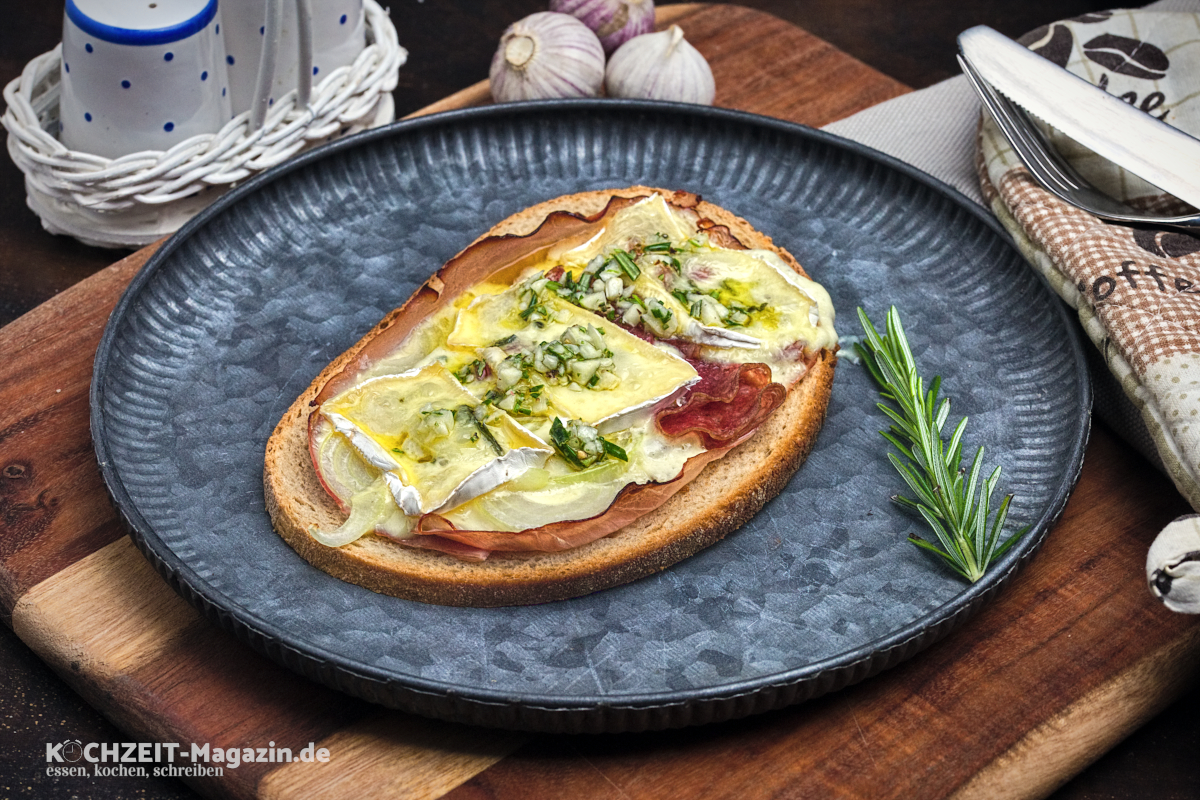 ueberbackenes Brot Salami Rezept