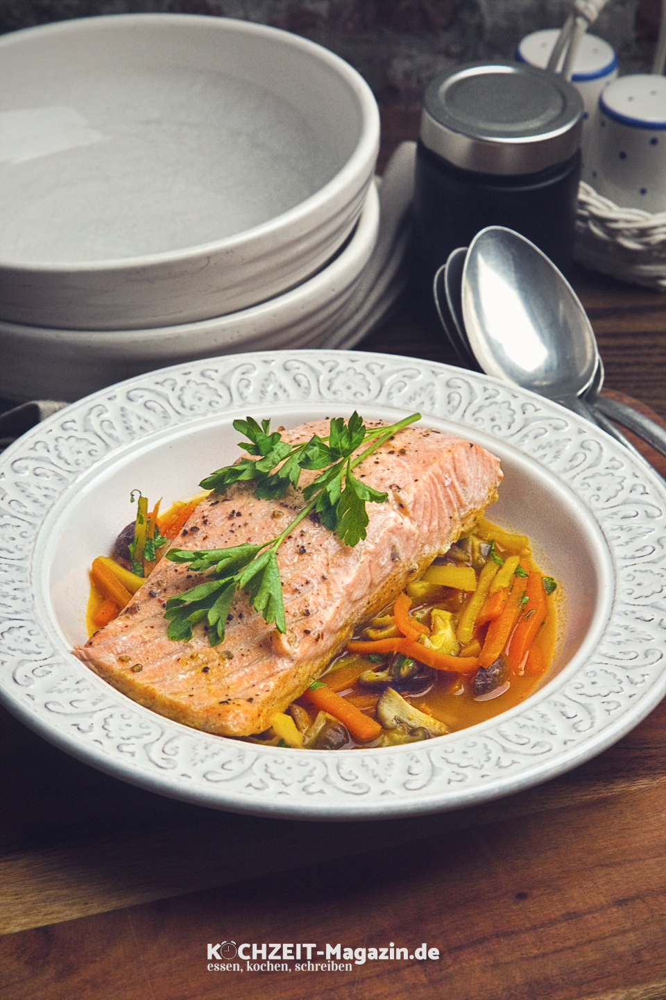 Gedämpfter Lachs auf Gemüse Abbildung 1 Gedämpfter Lachs auf Gemüsesud