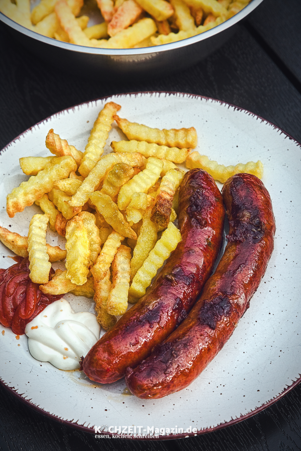Käsekrainer mit Pommes Abbildung 1 Käsekrainer zubereiten