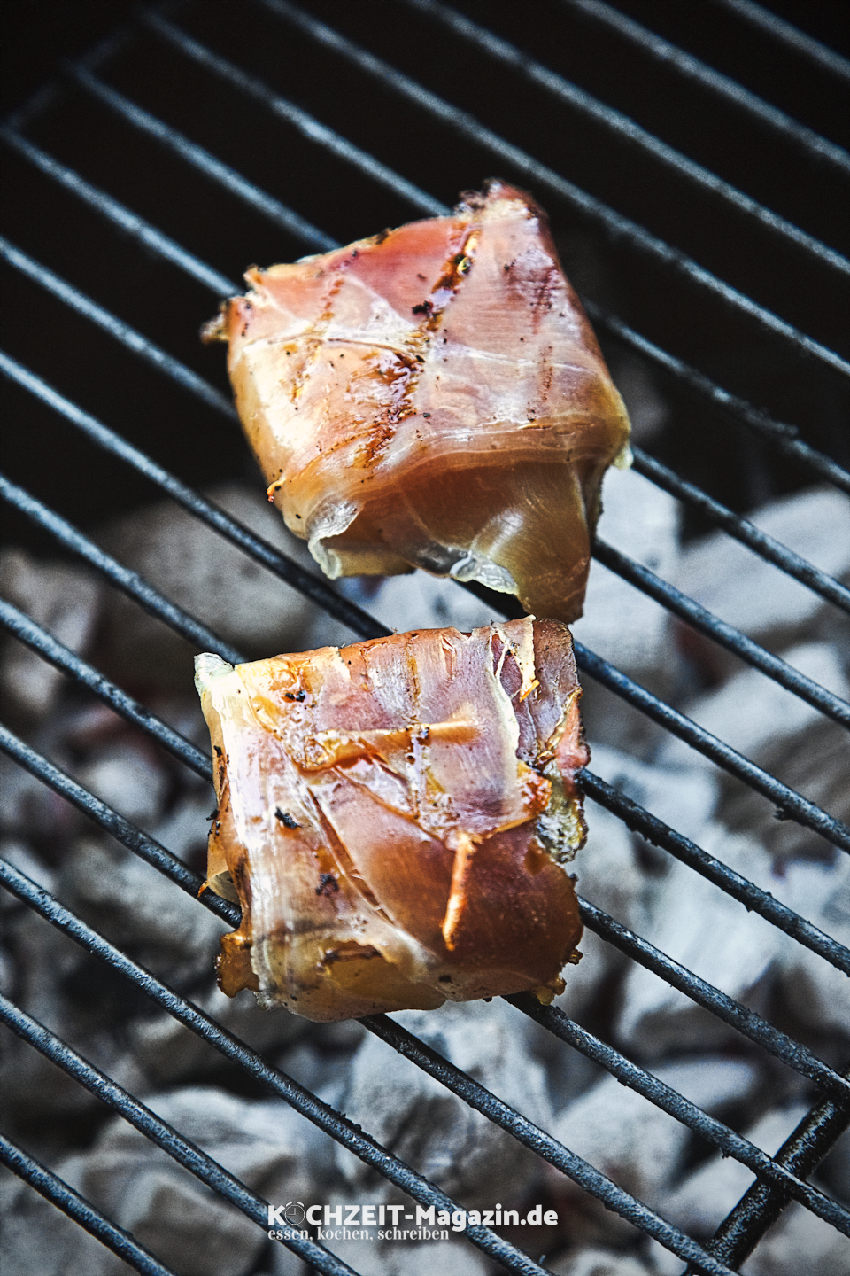 gegrillter Quargel im Speckmantel Abbildung 1 Gegrillter Quargel (Harzer Käse)