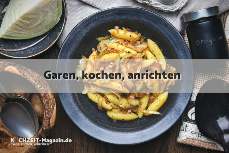 Schupfnudeln mit Speckkraut garen