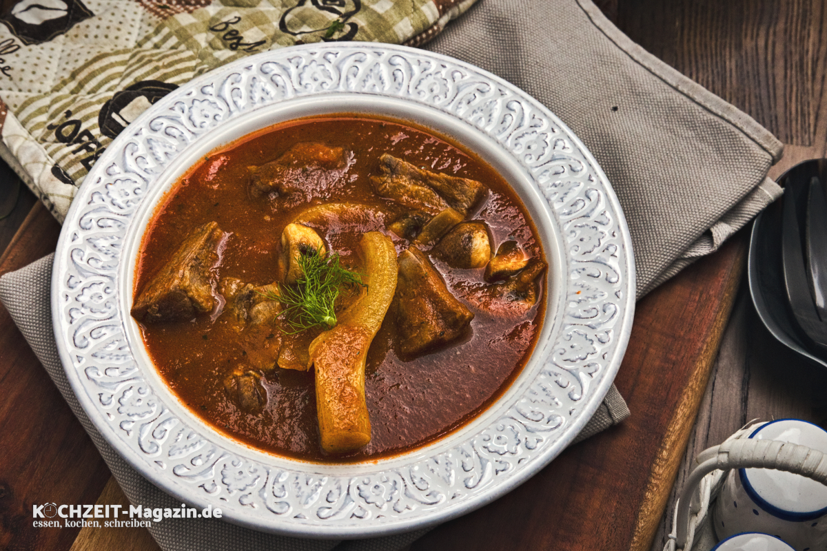 Schweinegulasch mit Fenchel und Pilzen Rezept