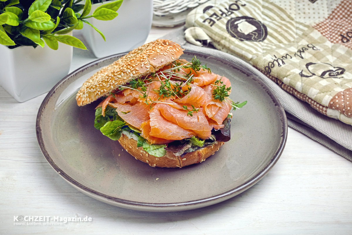 Lachsbagel, ein Klassiker, der nie aus der Mode kommt, wunderbar einfach gemacht