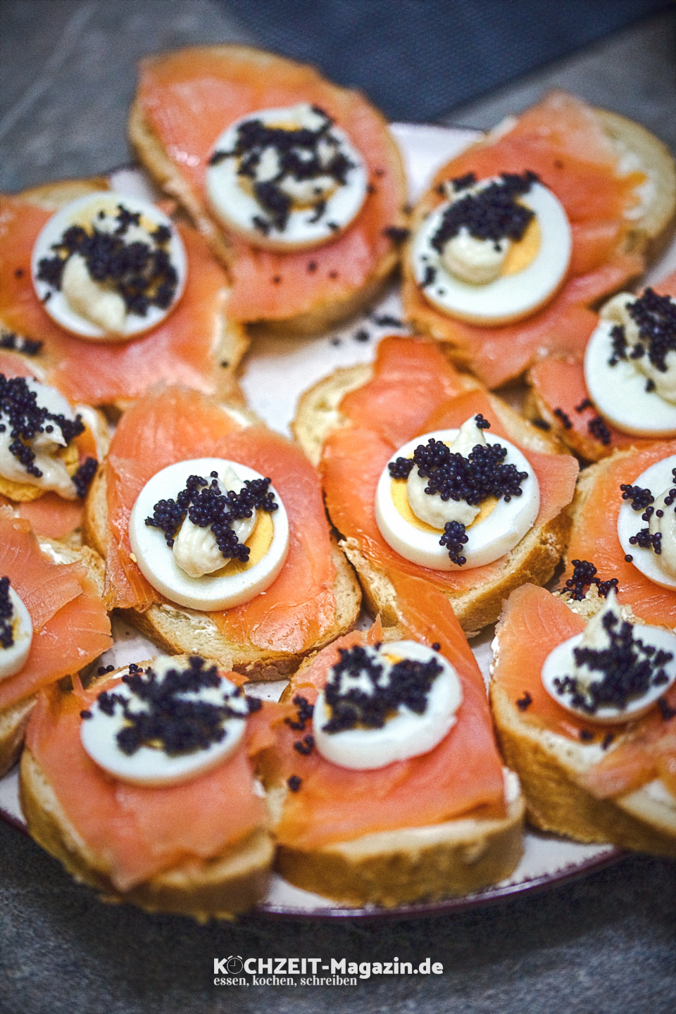 Lachsbrötchen Abbildung 1 Lachsbrötchen