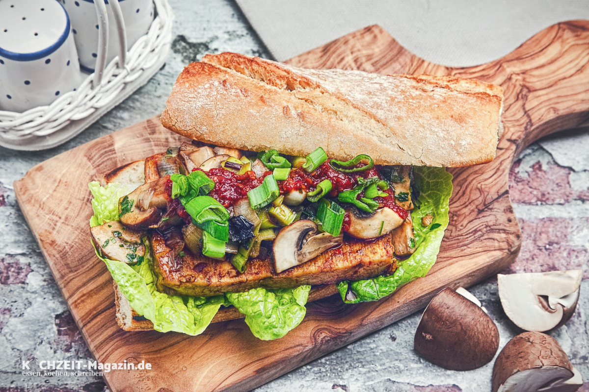 Tofu Sandwich mit Pilzen, ein Snack, passt zu jeder Zeit, zu jeder Gelegenheit und es schmeckt