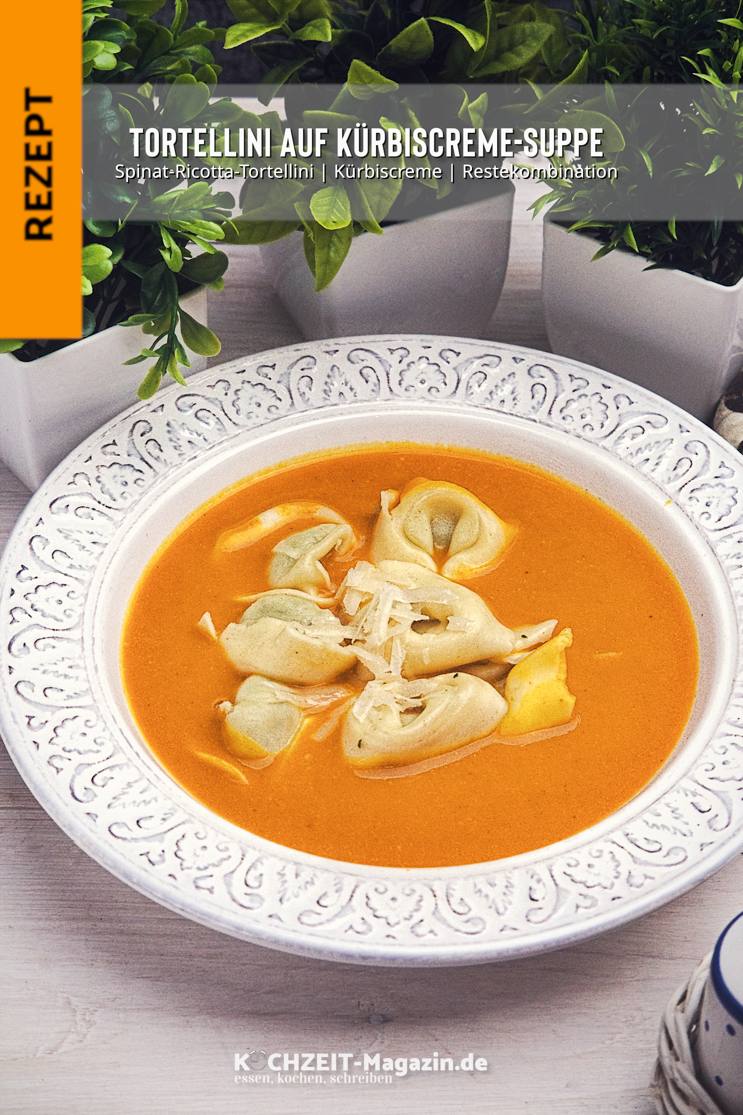 Tortellini mit Kürbiscremesuppe