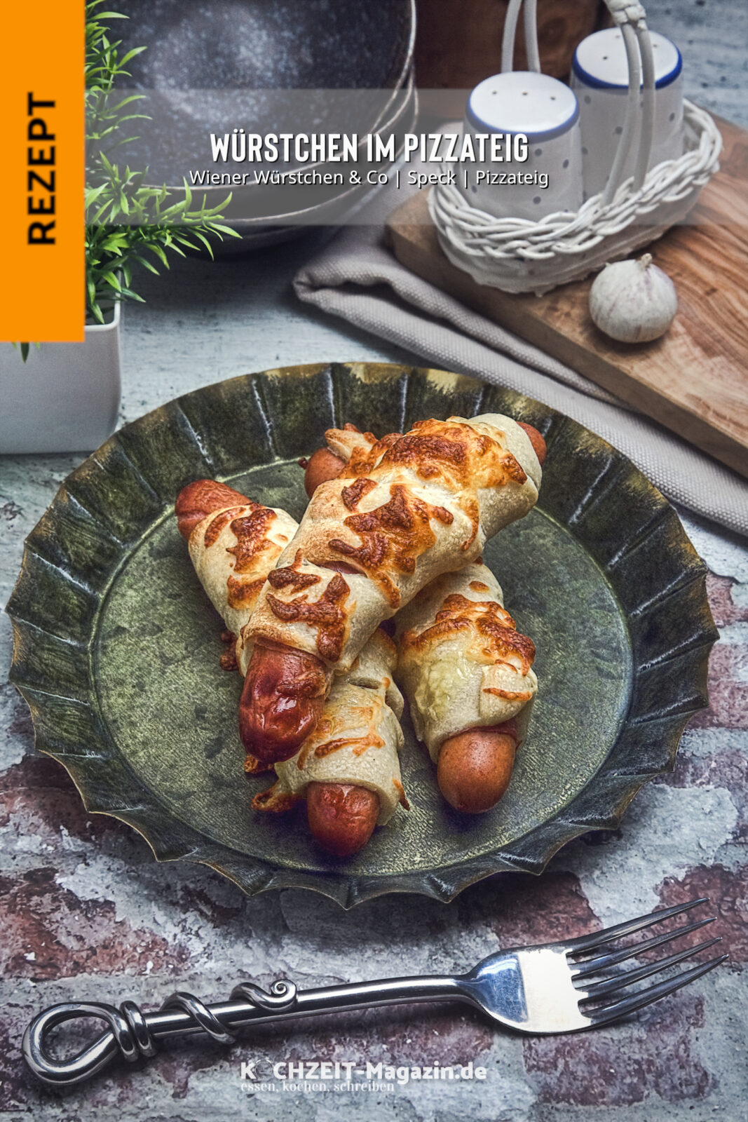 Würstchen im Pizzateig