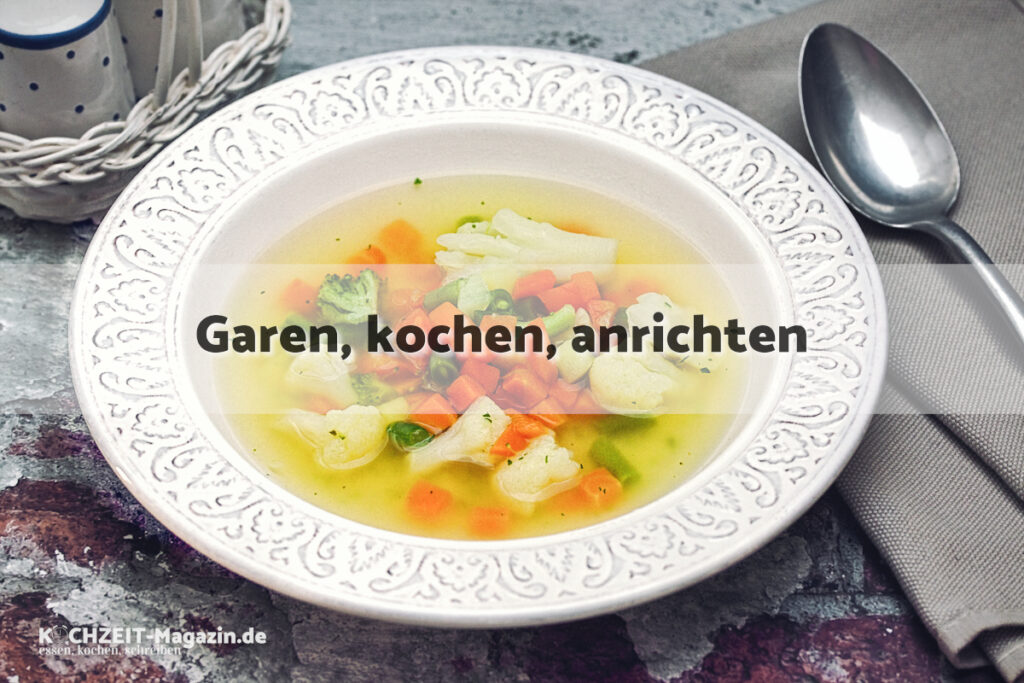 einfache Gemüsesuppe garen