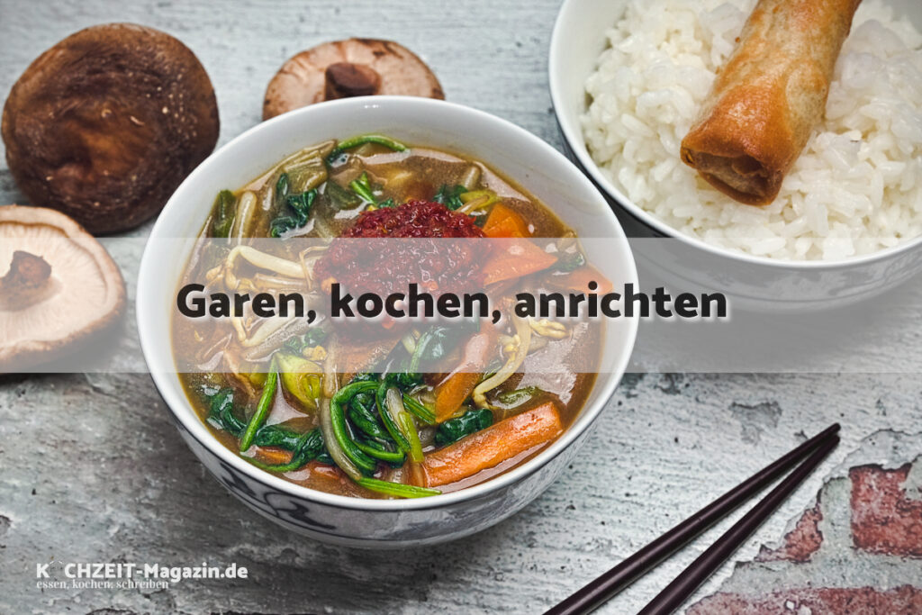 Gemüse Wok mit Reis garen