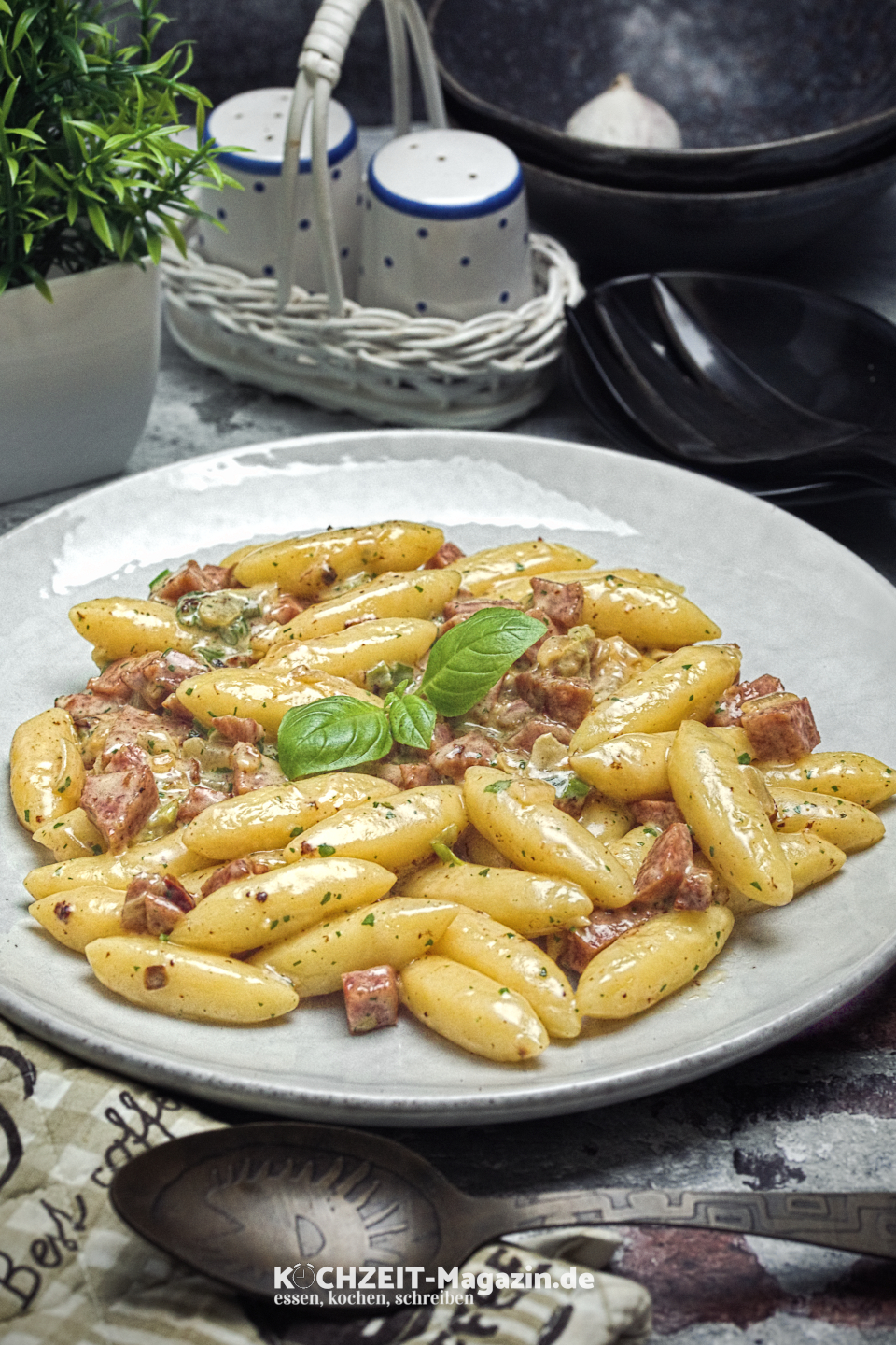 Waldviertler Schupdnudelpfanne Abbildung 1 Waldviertler Schupfnudelpfanne