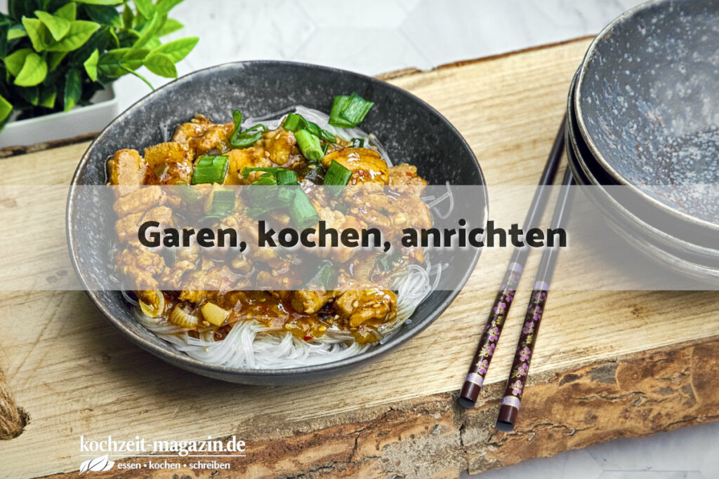 Asiatischer Schweinebauch garen