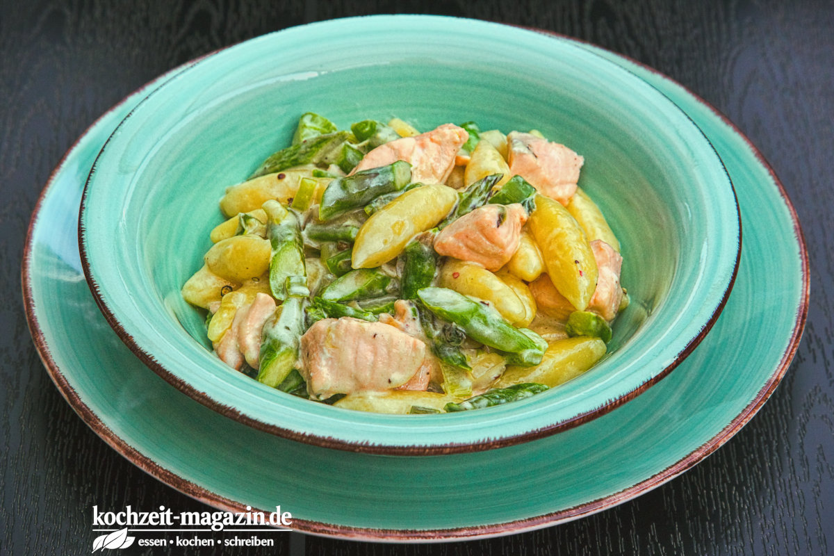 Schupfnudel Lachs Pfanne Spargel Rezept