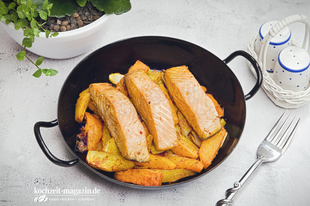 Lachs auf Ofengemüse Rezept
