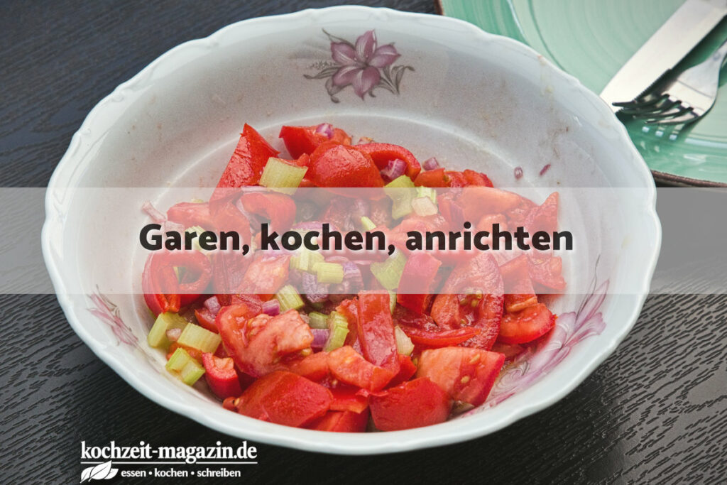Tomaten Sellerie Salat garen