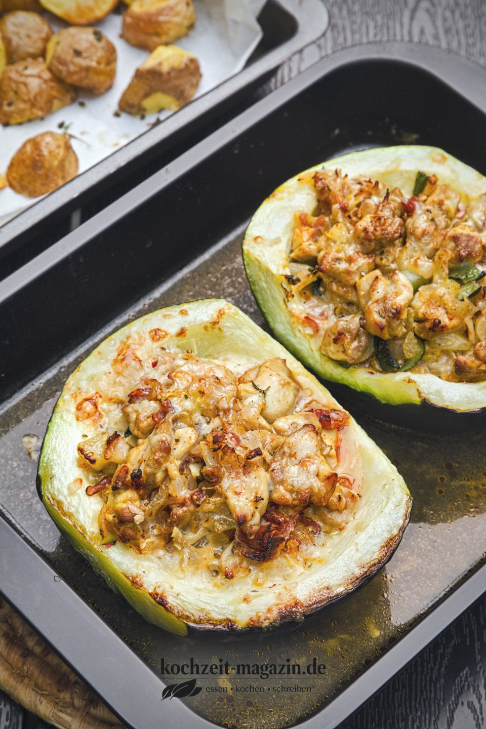 Gefüllte Zucchini mit Huhn Abbildung 1 Gefüllte Zucchini mit Hühnchen