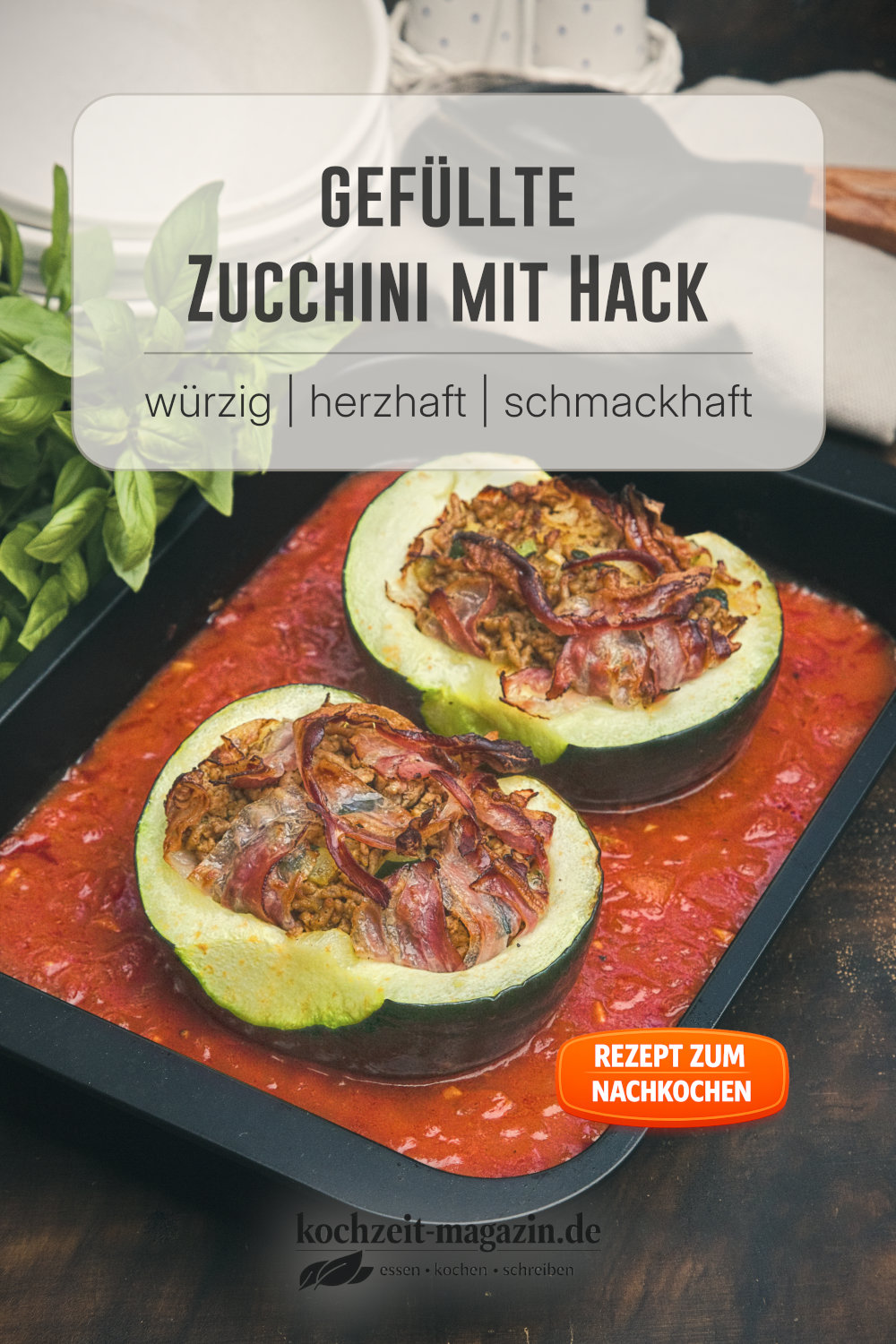 Gefüllte Zucchini mit Hack und Tomatensoße