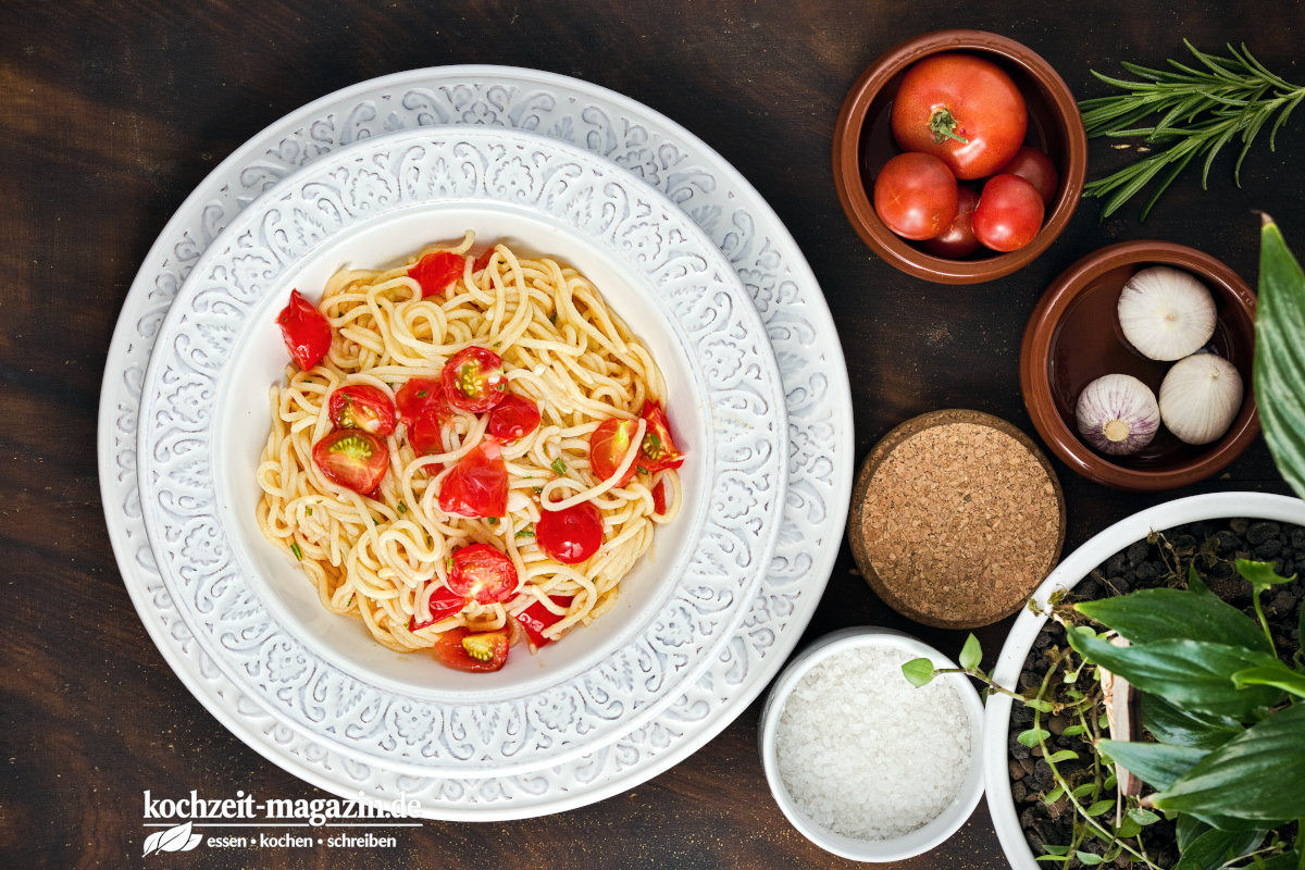 Spaghetti con pomodorini aglio e olio Rezept