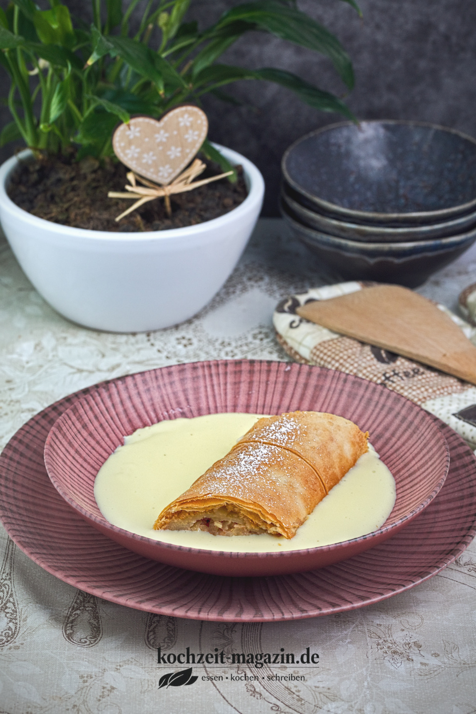 Fruchtstrudel Vanillepudding Abbildung 1 Fruchtstrudel